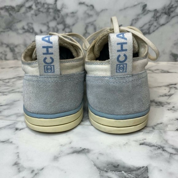 CHANEL 08C Suede Logo CC Low-Top Sneakers - Picture 6 of 12